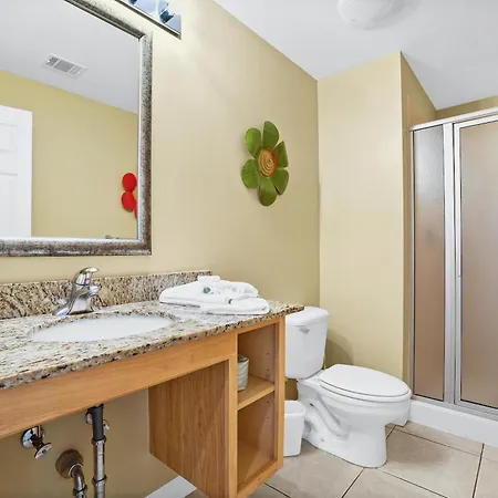 Splash Beach Resort By Panhandle Getaways Panama City Beach Room photo